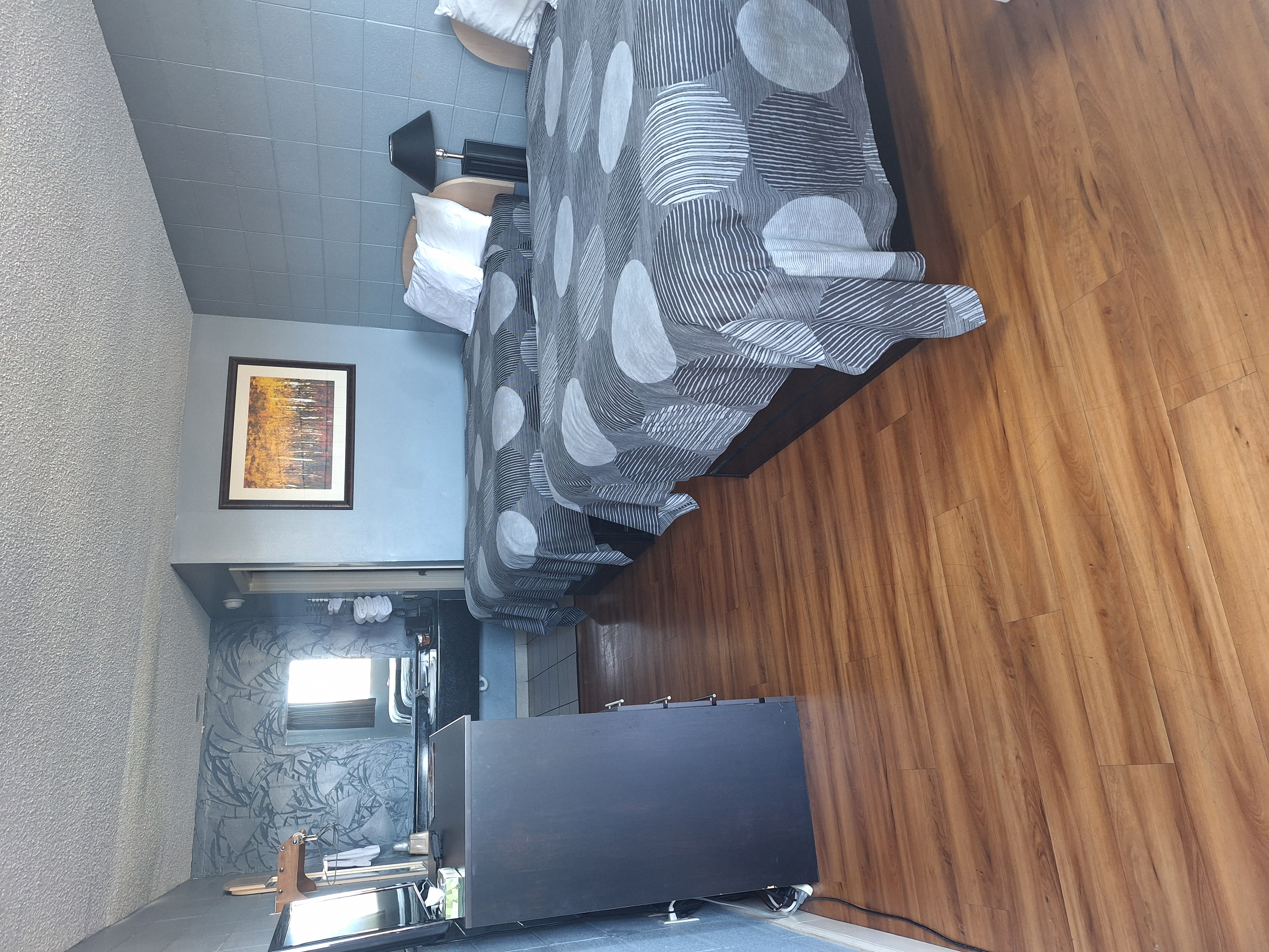 Workforce Housing Hotel Nat. Flag - High Upside in Grrowing Red State